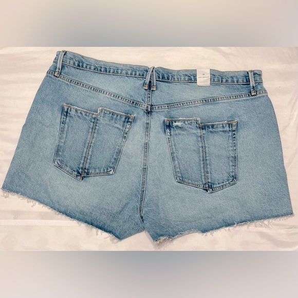 NEW GOOD AMERICAN - High Waist Shorts Plus Size - Picture 9 of 12